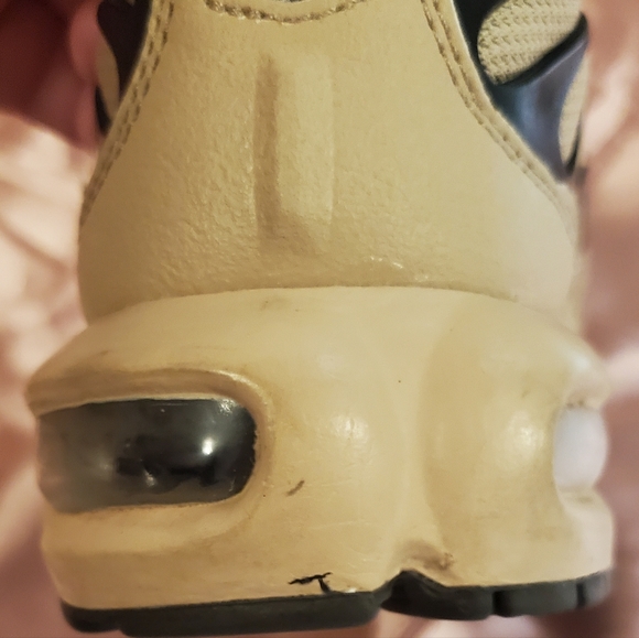 Like New TN Nike Air Max Plus Limited Edition Tan & Black Sneakers! Size 5.5Y/7! - Picture 13 of 16